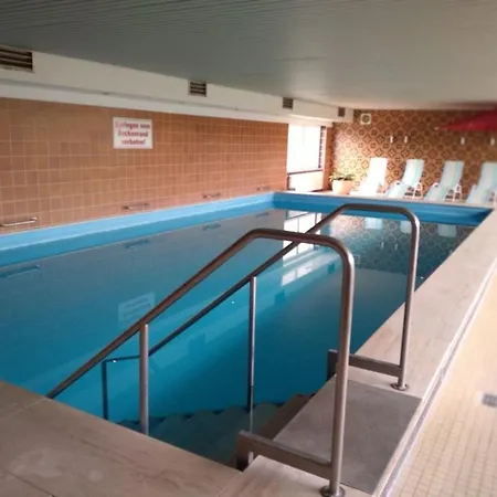 Inselblick Mit Schwimmbad,